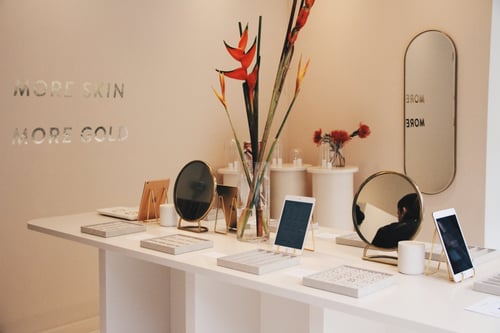 Mejuri pop-up shop